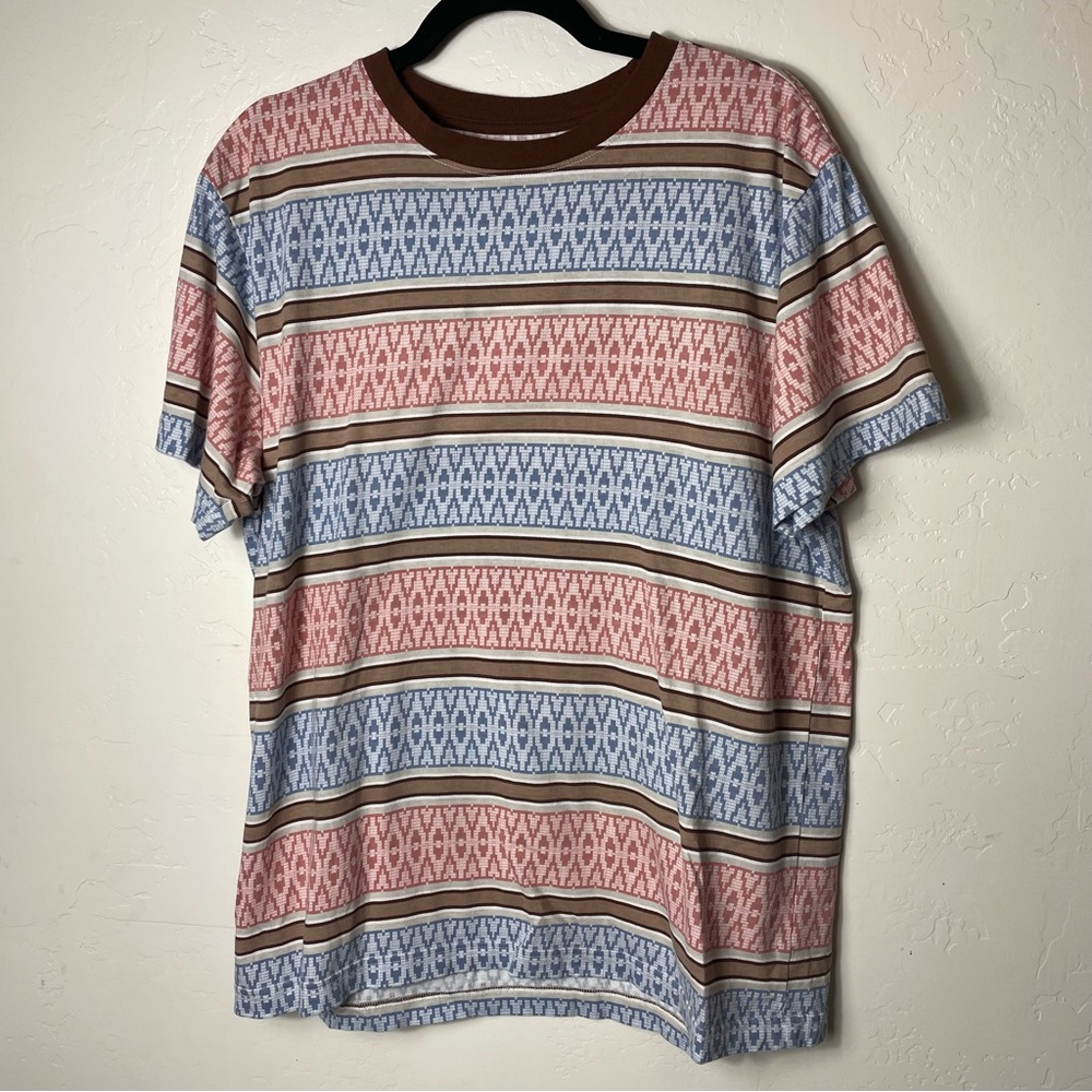 mens original use t shirt Sweater Holiday Print Size Medium